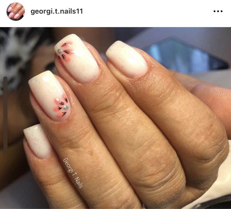 Pun unghii cu gel si semipermanente in Hărman