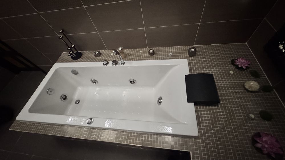 Продаем гидрованны