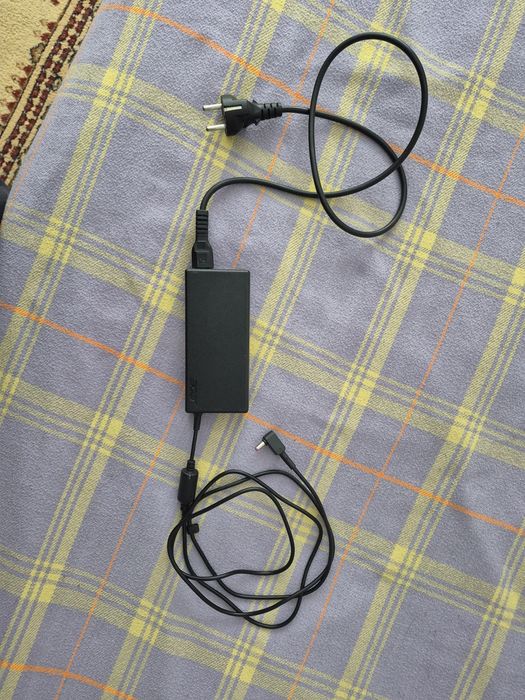 Блок питания Acer AC/DC Adapter ADP-135KB T