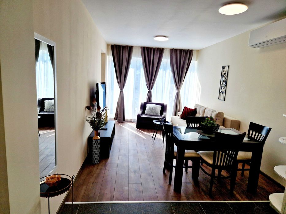 Двустаен апартамент за 5 човека за нощувки с паркинг в Комплекс Папая