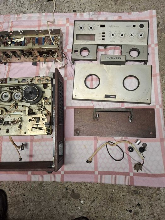 vand piese magnetofon kastan1