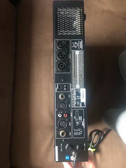 Vand sau schimb cu boxe !!