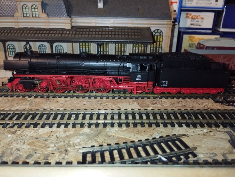 Парен локомотив Roco BR01 HO 1/87