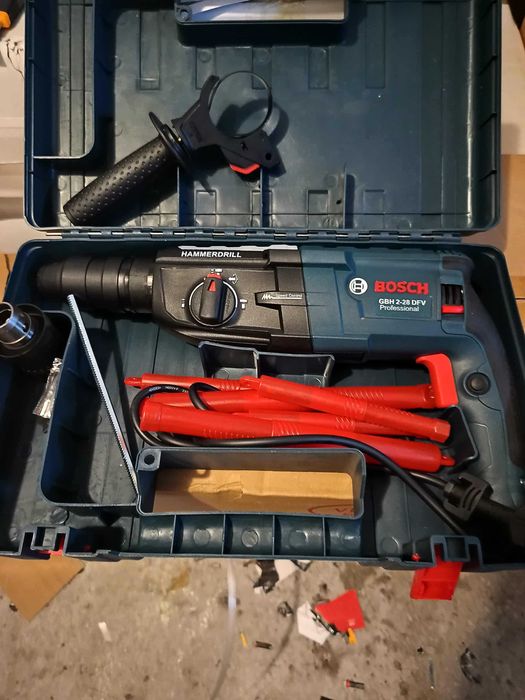 Продавам професионални инструменти на ниски цени