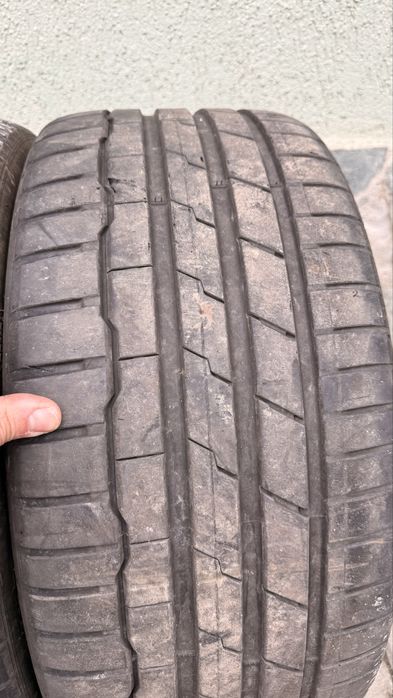 245/35r19 Hankook