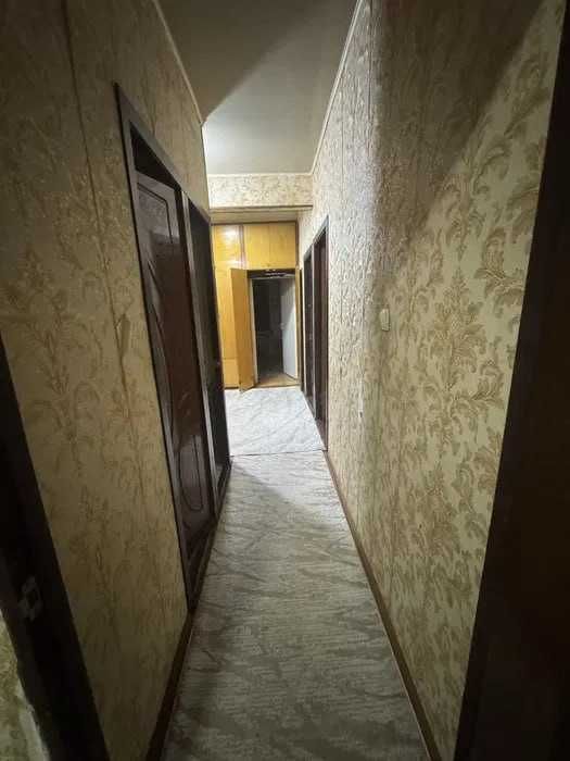 Юнусабад, 16-квартал — продаётся квартира 4-хона 4-комнат