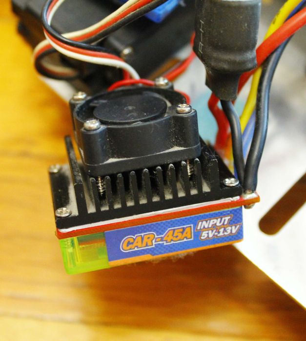 Rhino Reely Buggy 4x4, 1/10 Brushless радиоуправляема кола