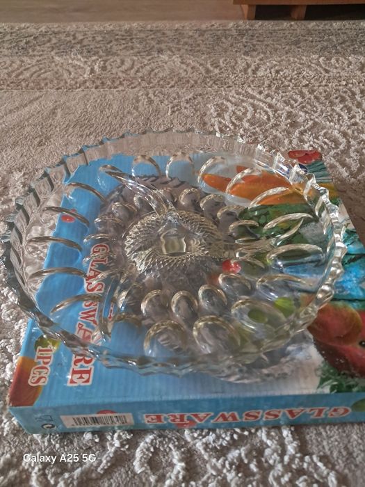 Продам стеклянную орешницу