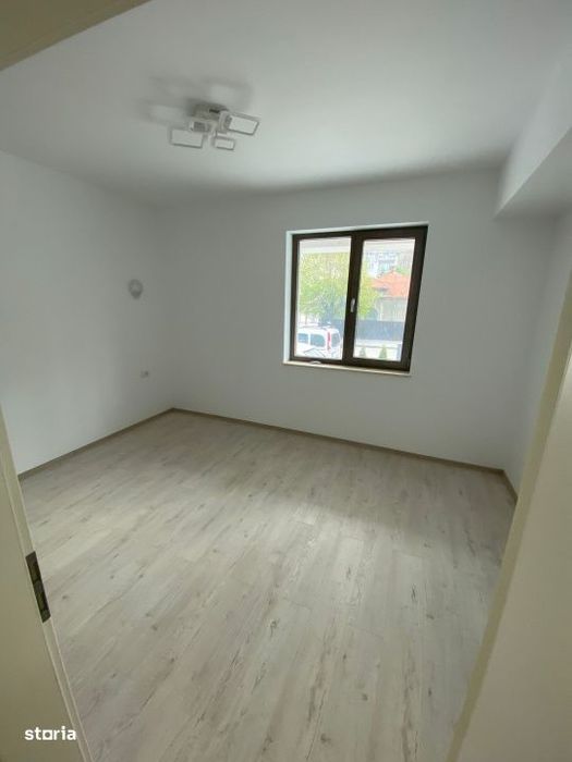 Spatiu parter, bloc nou