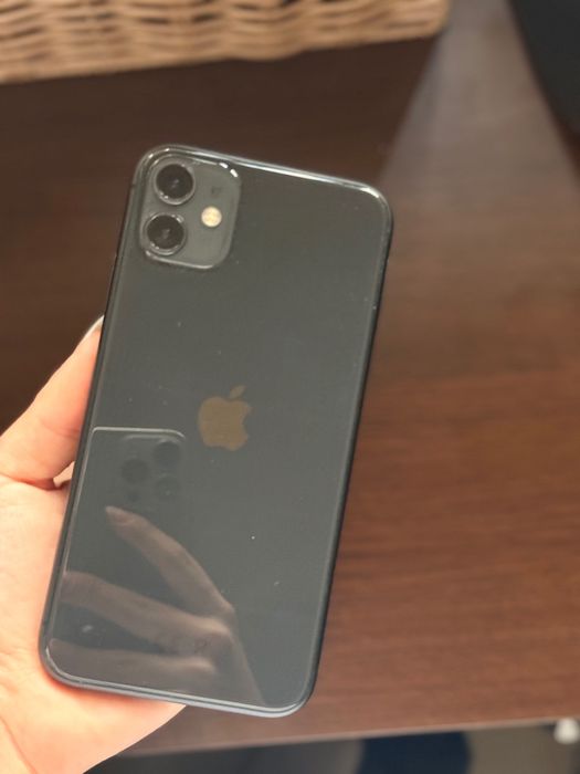 iPhone 11, 64GB, добро състояние