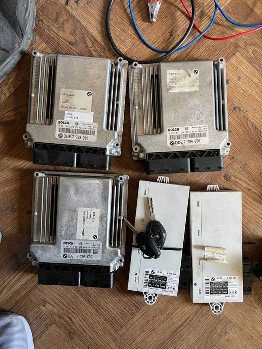 Calculator Modul control Motor ECU CAS2 BMW E60 E61 cheie