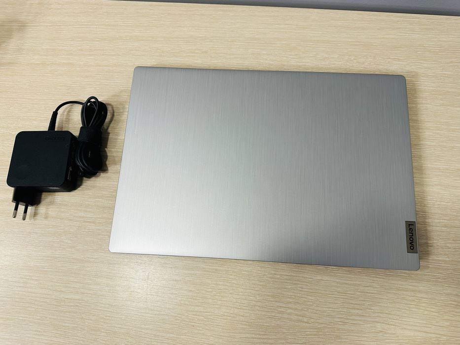 Ноутбук Lenovo