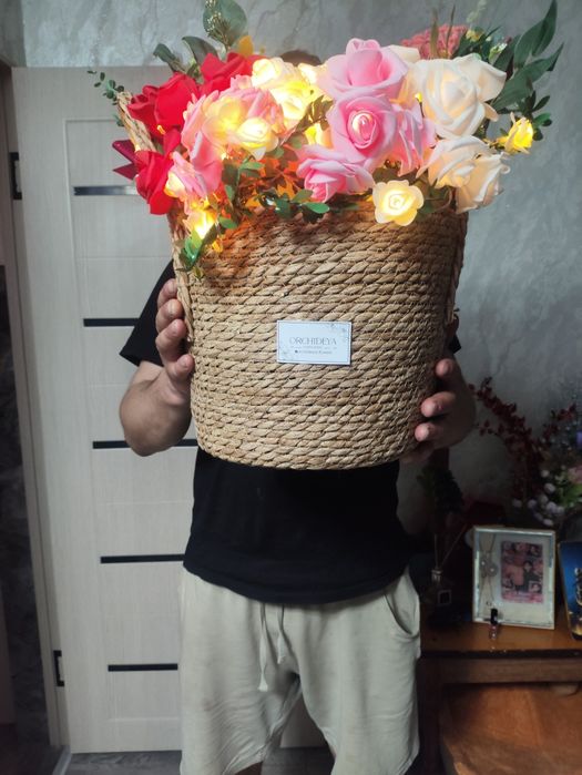 Розы ручной работы.