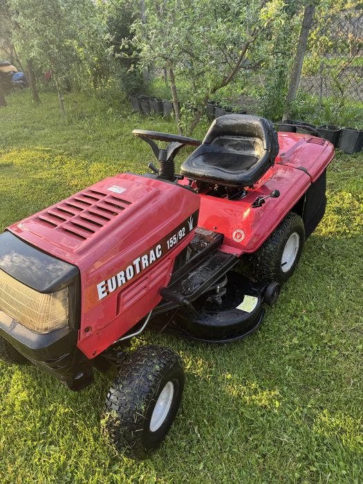 Tractoras tuns iarba MTD 15.5 cai