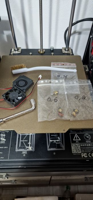 Imprimantă 3D: Ender 5 Pro