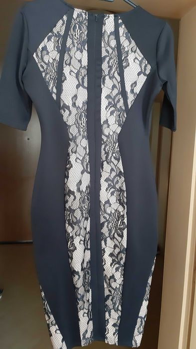 Дамски рокли размер М