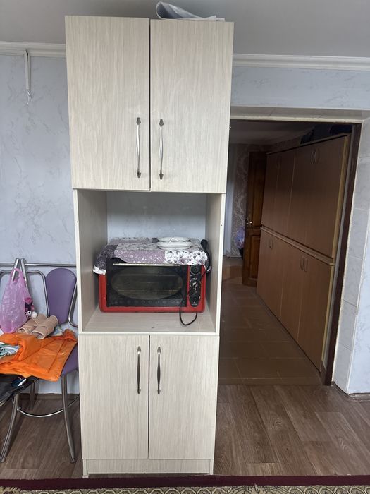 Кухонный шкаф,состояние идеальное,цена 20000