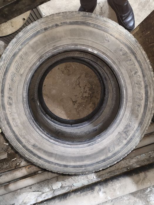 Продам резину 4 штуки