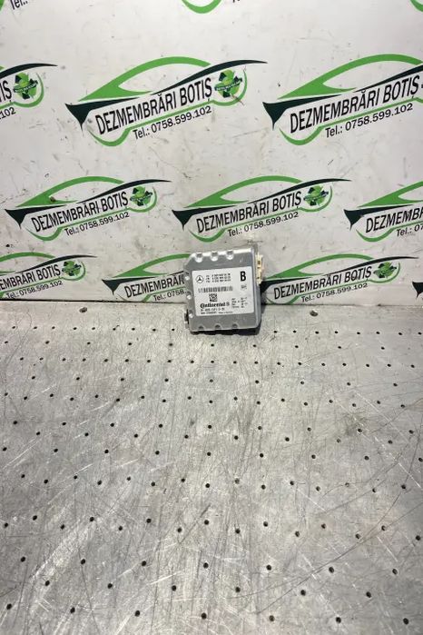 Camera parbriz A 000 905 04 38 A 000 905 04 38 Mercedes-Benz E-Class