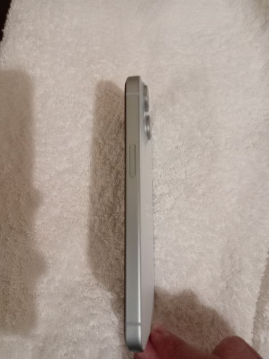 iphone 15 128gb.
