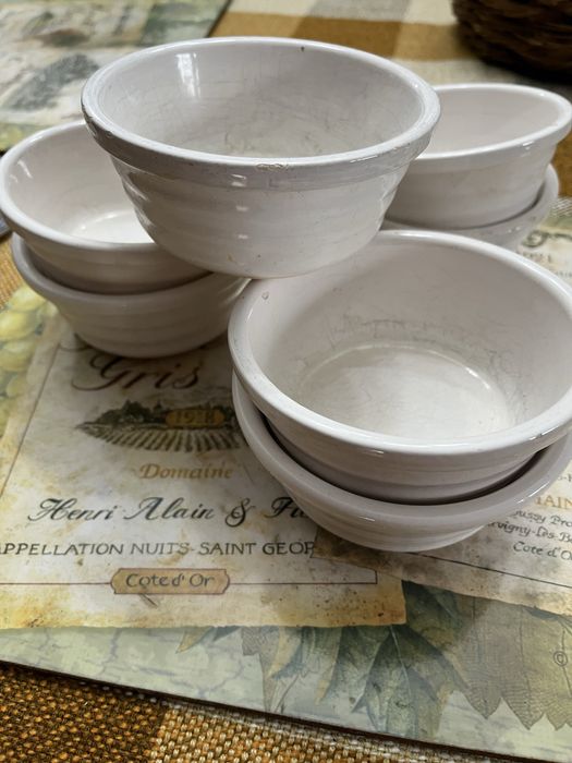 Продавам  книги  и купички за брюле 15лв