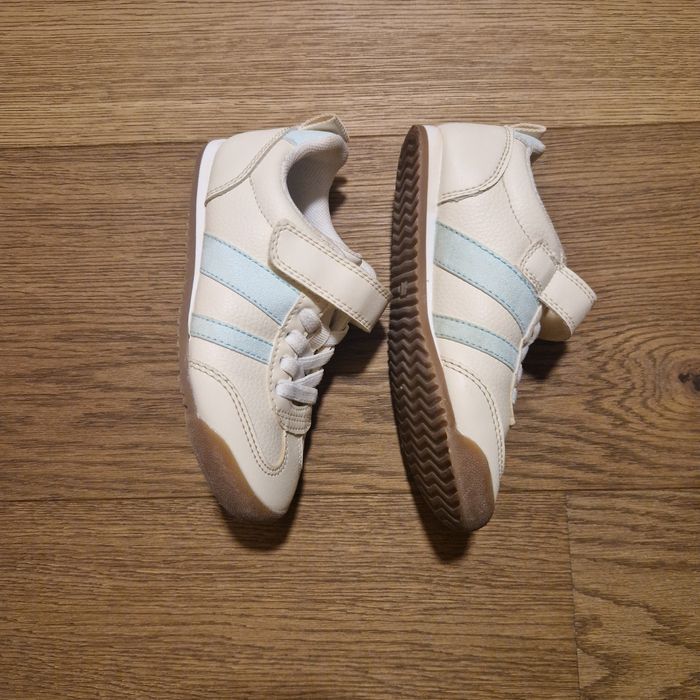 Adidasi marca H&m marimea 27 interior 17 cm i