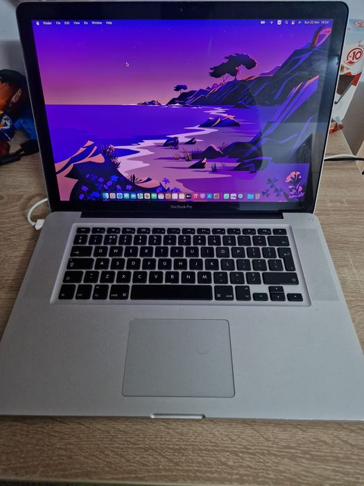 MacBook pro mid-2012 , 16gb Ram 1600mhz , i7 4 core 8 thread