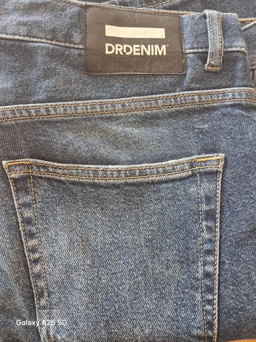 2 perechi blugi originali.mar.31 levis si drdenim