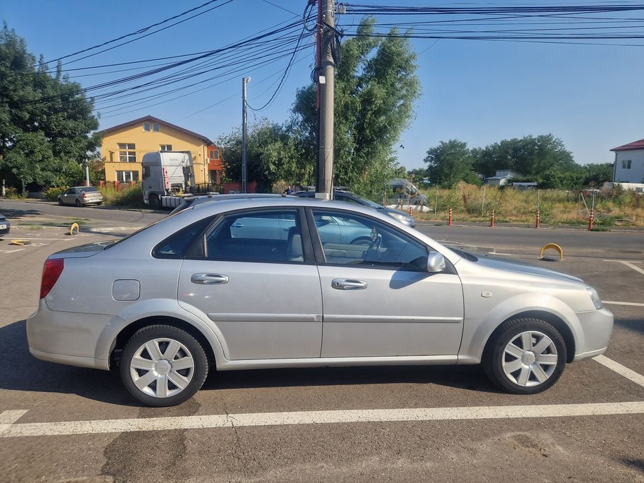 Vând Chevrolet Lacetti prim proprietar