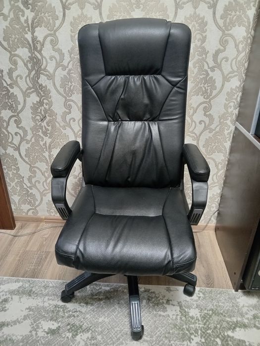 Продам кресло компютерный