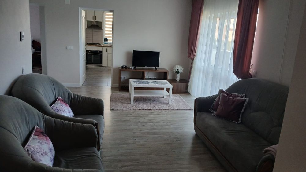Apartament de închiriat
