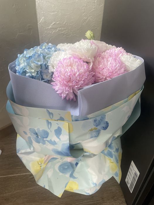 Цветы свежие, 2.500