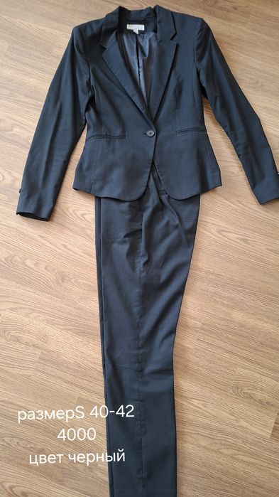 Костюмы,двойки 42-44