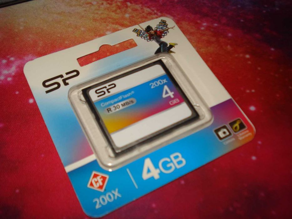 Card memorie compact flash silicon power 4gb nou sigilat