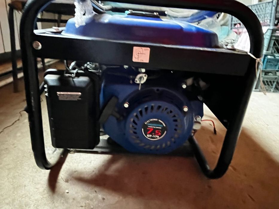 Продам генератор