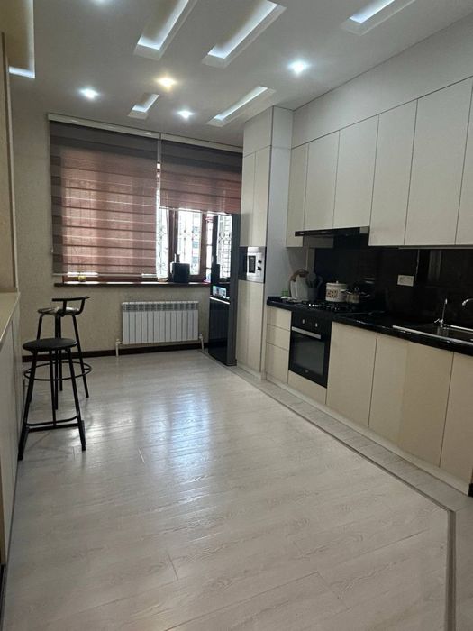 Продажа квартиры в новостройке Яккасарай район дреам хаус 2/5/10