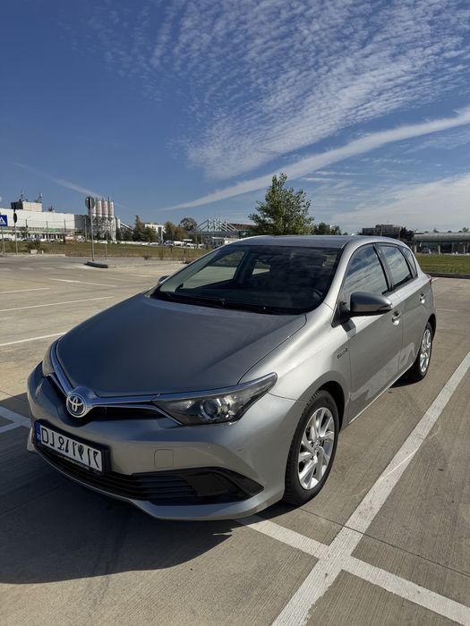 Toyota auris hybrid 2018