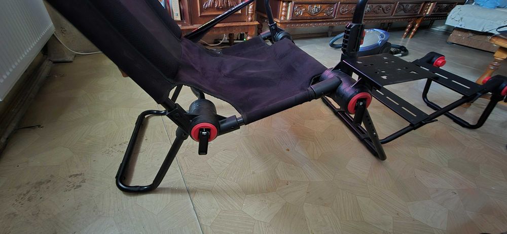 Cockpit portabil Racing Simulator