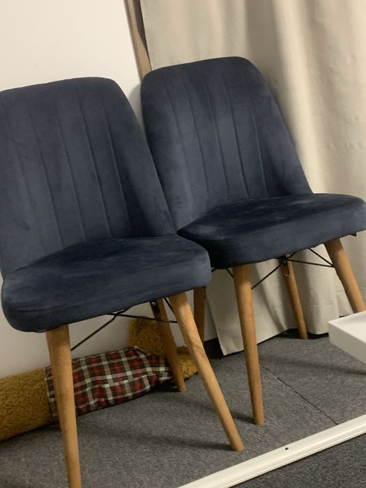 Doua scaune set manichiura