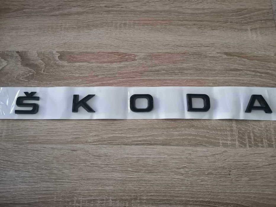 Skoda Шкода черен надпис голям размер