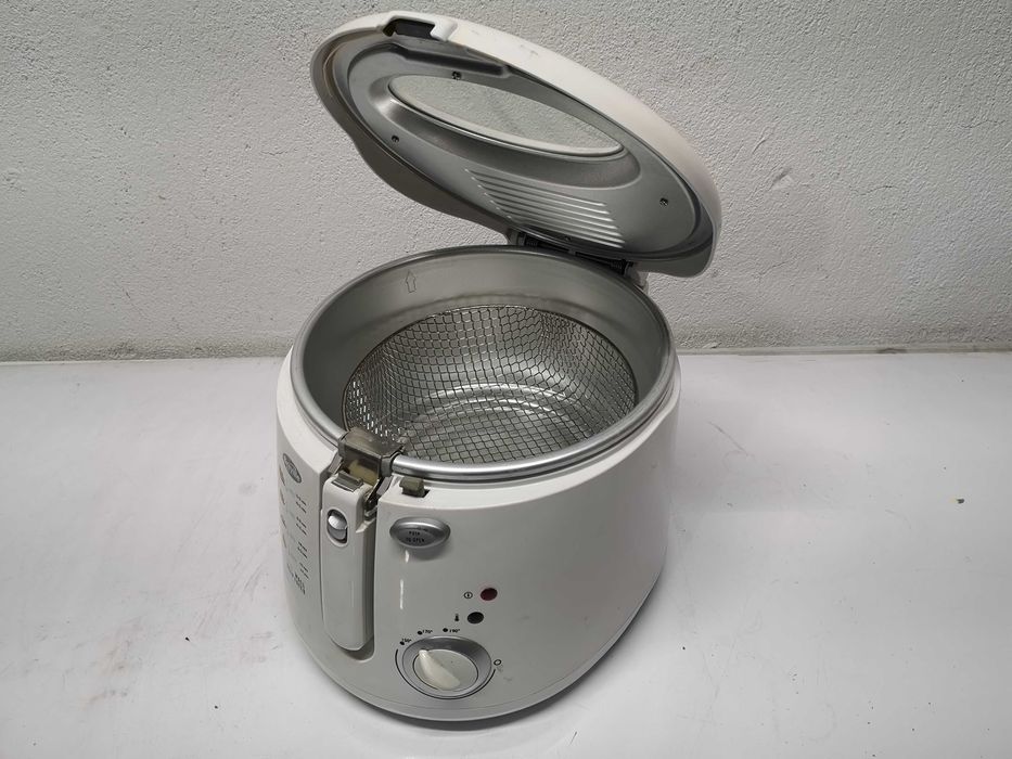 Фритюрник - Breville 2000 W