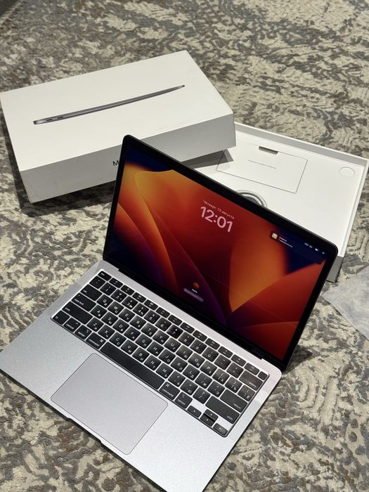 Продается Macbook Air 2020 идеал