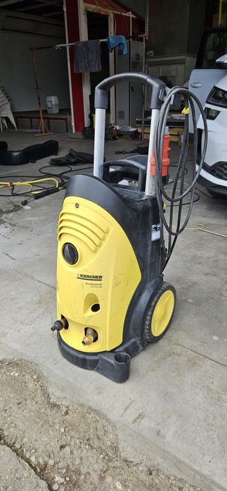 Aparat spalat cu presiune Karcher profesional HD 9/20-4M