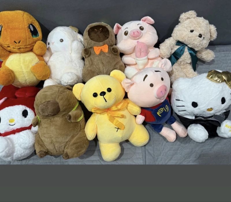 Продаю новые мягкие игрушки 30 см (в наличии 25 штук)