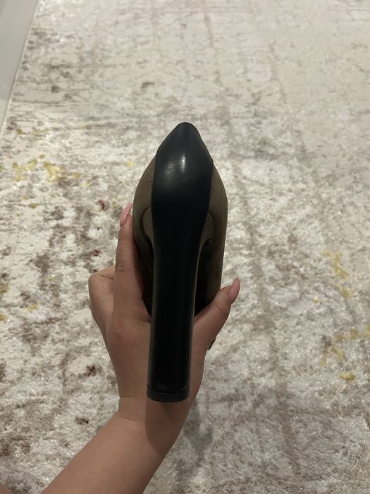 Туфли на каблуке