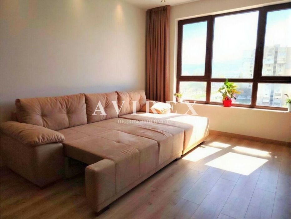 Дава се под наем Двустаен апартамент в Пловдив, Тракия - 75 кв.м за 558.45 € - Снимка #1