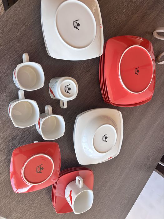 Сервиз за хранене