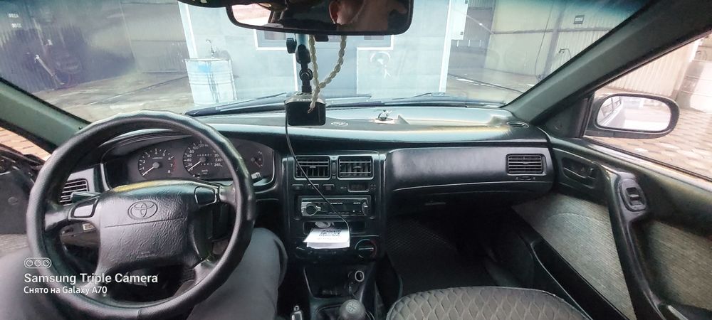 Тойота карина е универсал