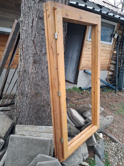 Масивна дървена дограма-чисто нова