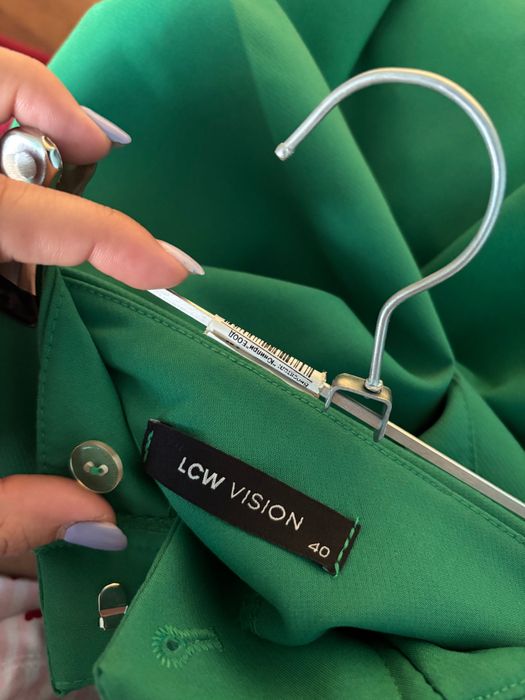 Панталон,който е закупен от в магазин в Турция и не е обличан.